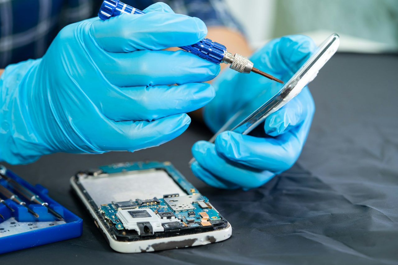 Naprawa telefonu w serwisie E-FIX Olsztyn
